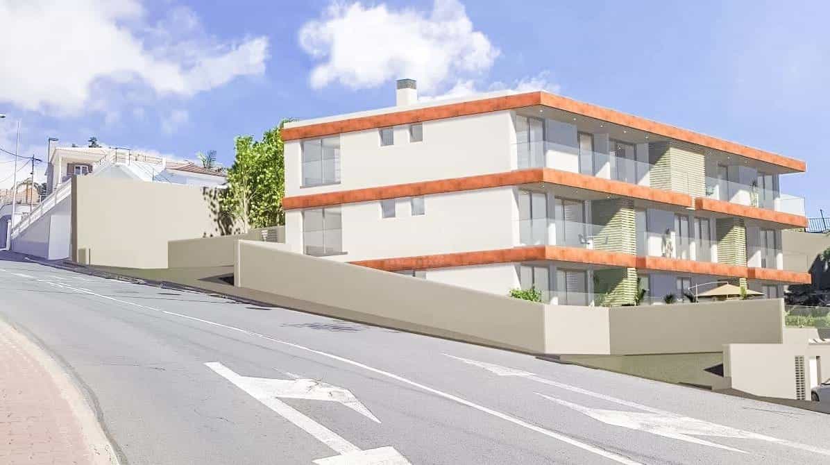 Condominium in Curral das Freiras, Madeira 10735696