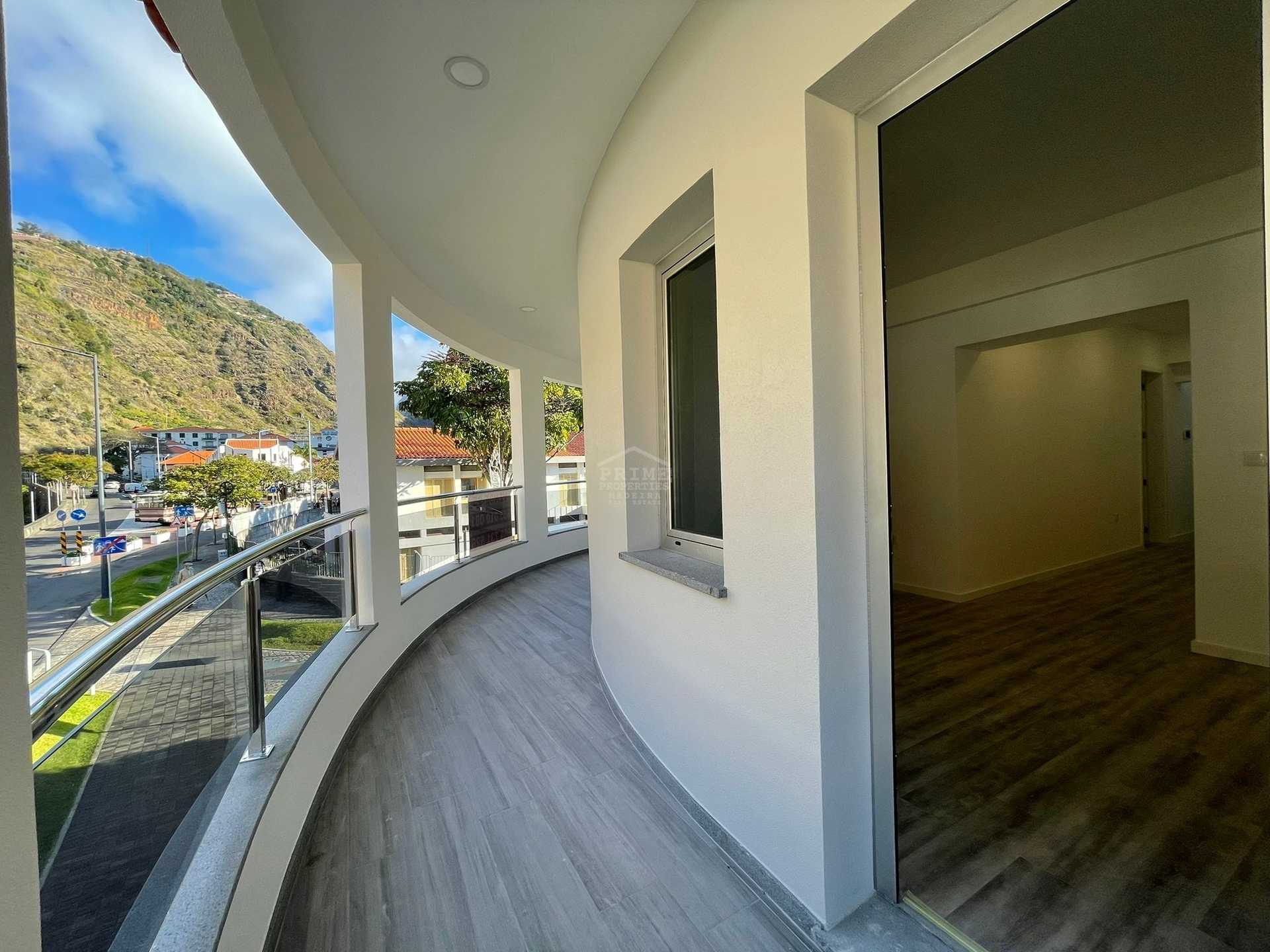 Condominium dans Ribeira Brava, Madeira 10735720
