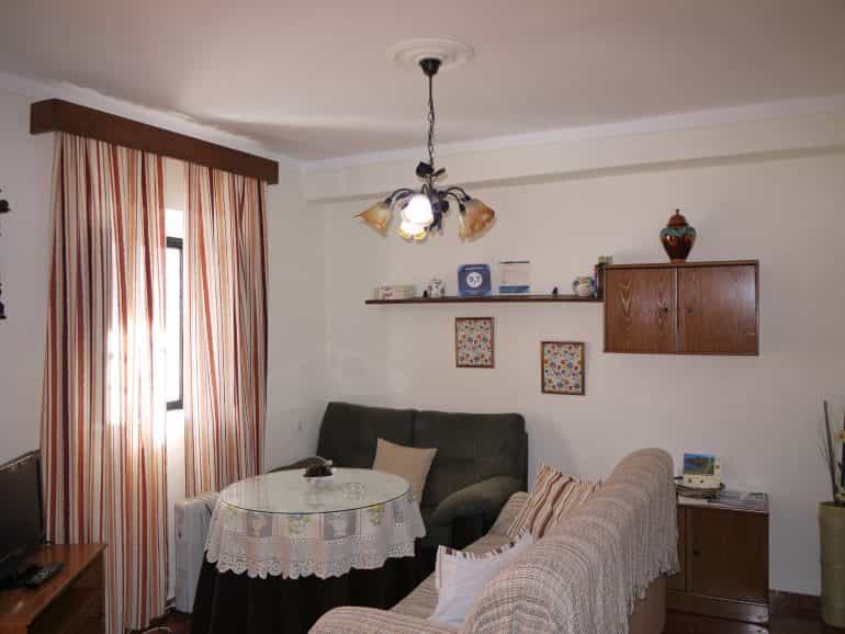 жилой дом в Zahara de la Sierra, Andalucía 10735813