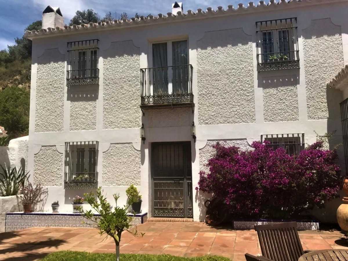 σπίτι σε Moclinejo, Ανδαλουσία 10737112