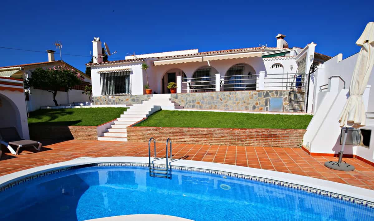 House in La Caleta, Andalusia 10737267