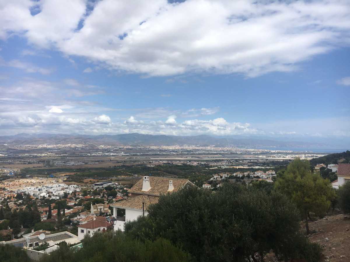 Land i Alhaurin de la Torre, Andalusia 10737375