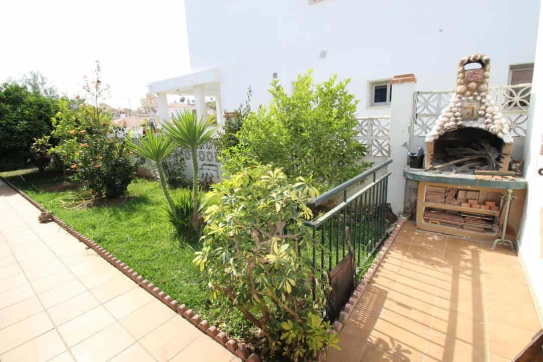 House in Chilches, Andalusia 10737807