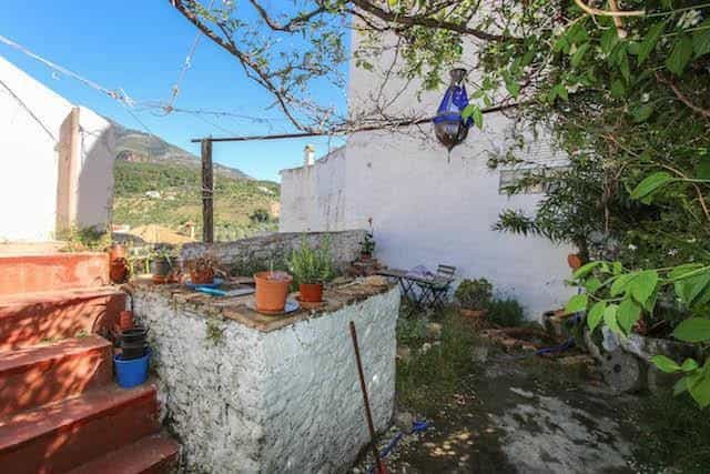 rumah dalam Alozaina, Andalusia 10737837