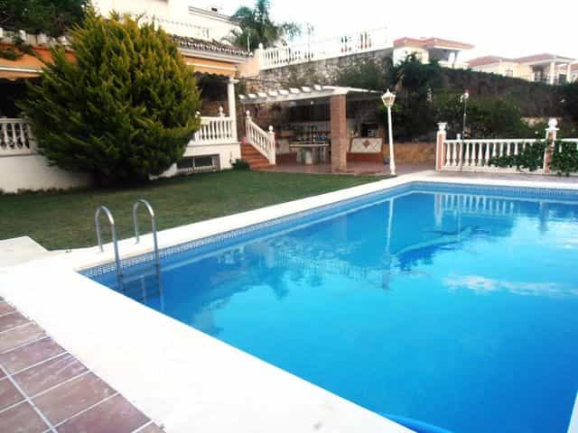 Casa nel Rincón de la Victoria, Andalucía 10738067