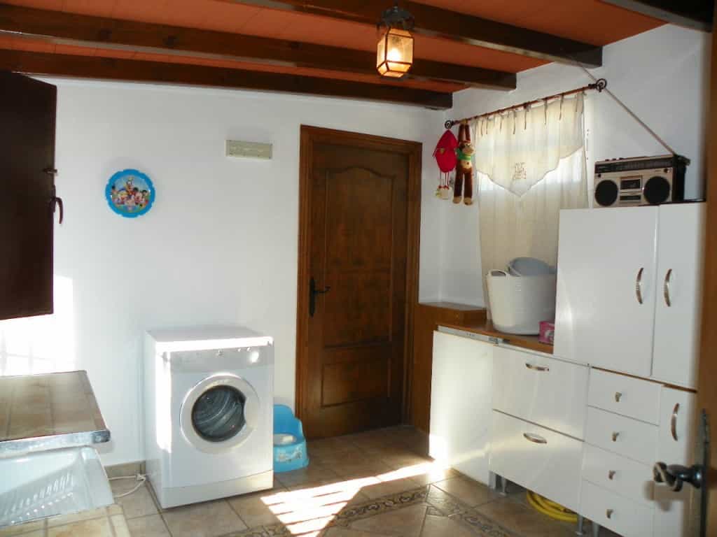 House in Alhaurin el Grande, Andalusia 10738106