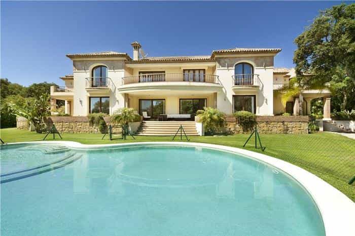 House in Guadiaro, Andalusia 10738625