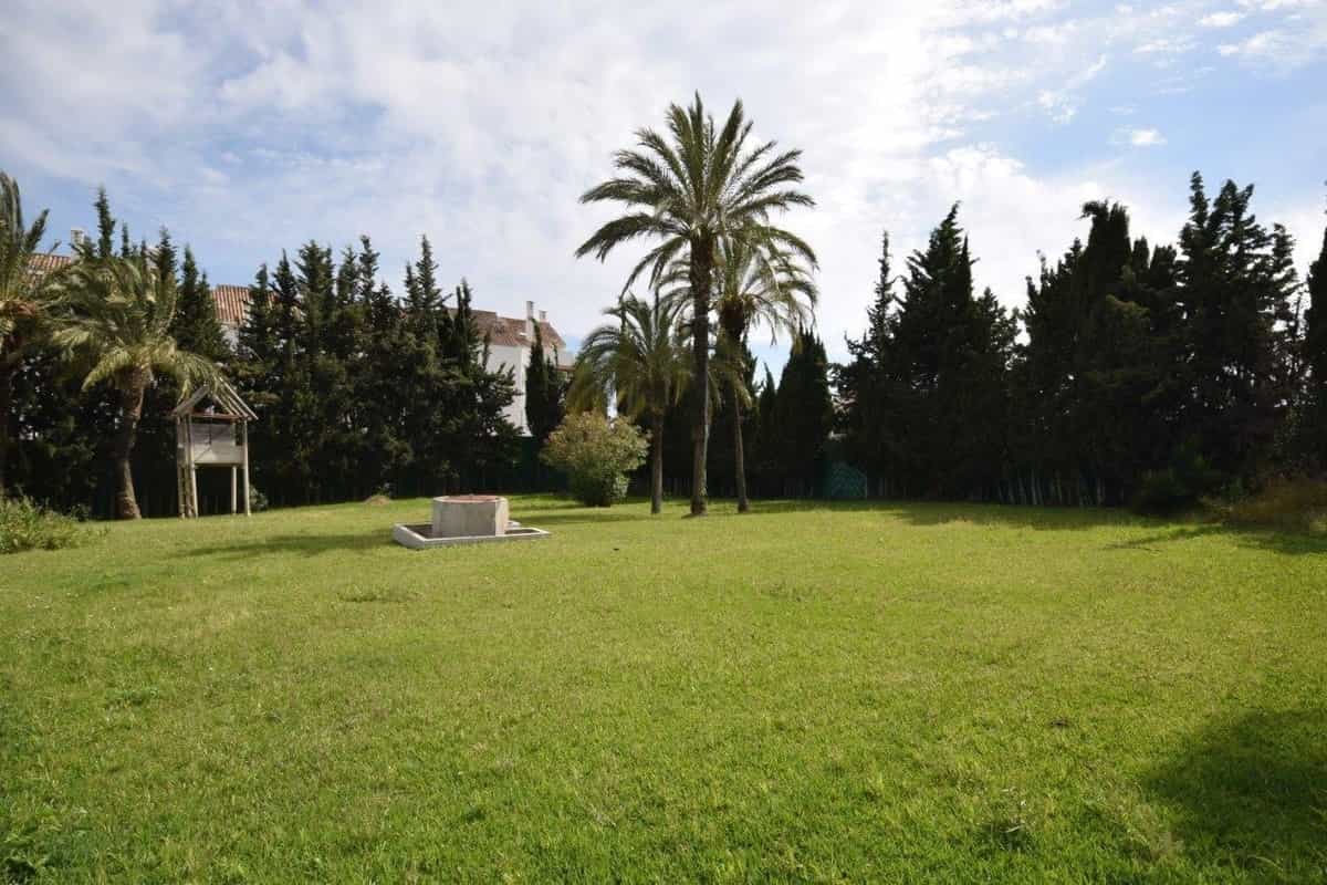 Tanah di Marbella, Andalucía 10739000