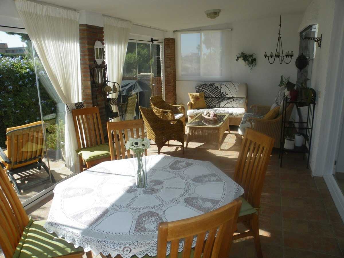 Rumah di Fuengirola, Andalusia 10740027
