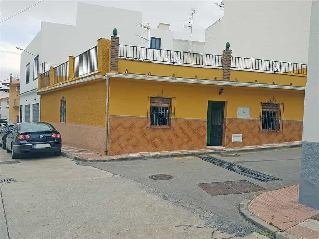 Casa nel Alhaurin el Grande, Andalusia 10740509