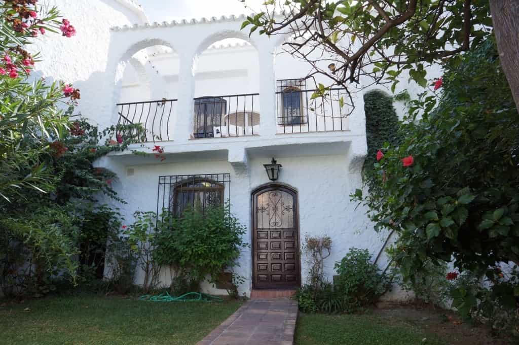 Casa nel Frigiliana, Andalusia 10741594