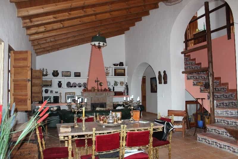 жилой дом в Альмогия, Андалусия 10743057