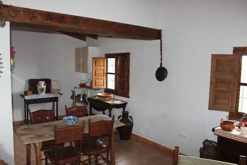 жилой дом в Альмогия, Андалусия 10743057