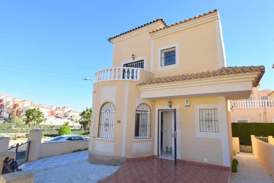 House in San Miguel de Salinas, Valencia 10743388