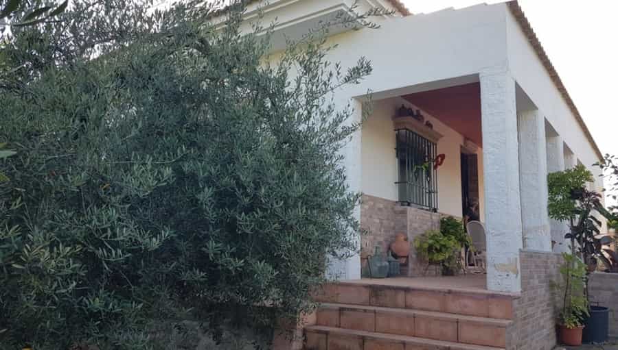 Будинок в Hinojos, Andalucía 10743417