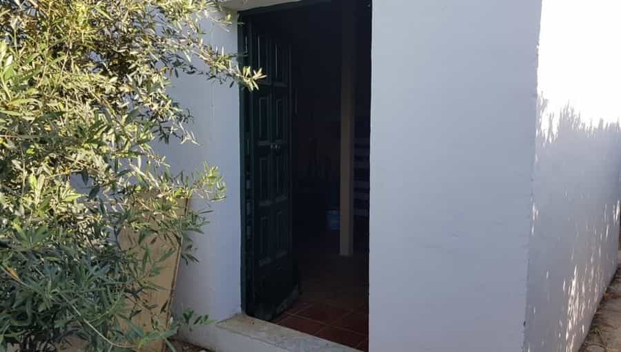 房子 在 Hinojos, Andalucía 10743417