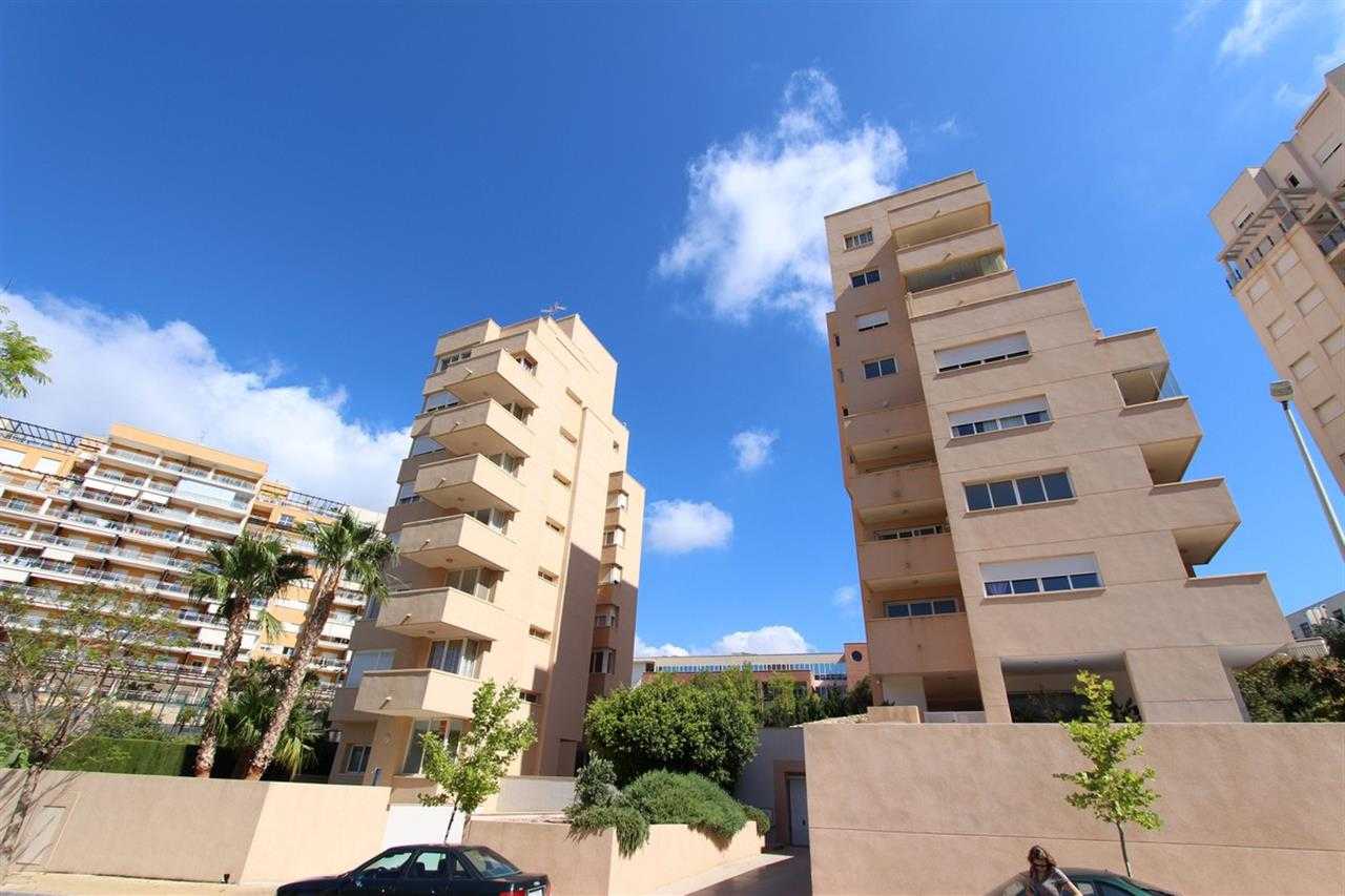 Condominium in , Valencian Community 10744108