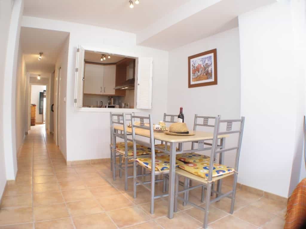 Condominium in Velez de Benaudalla, Andalusia 10745137
