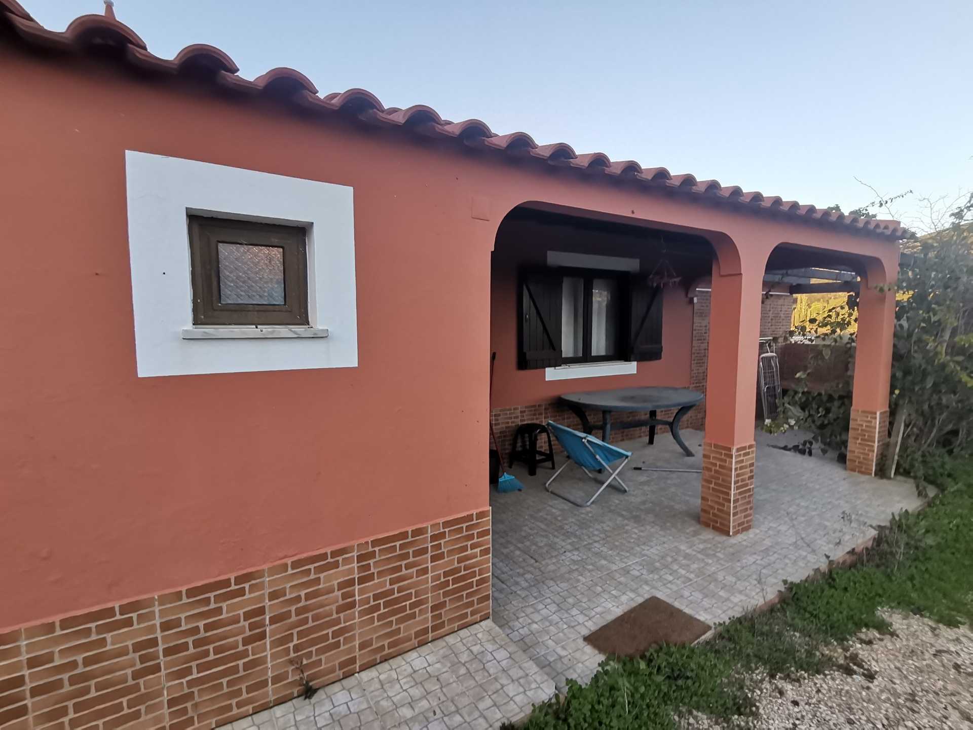 House in Budens, Faro 10745409