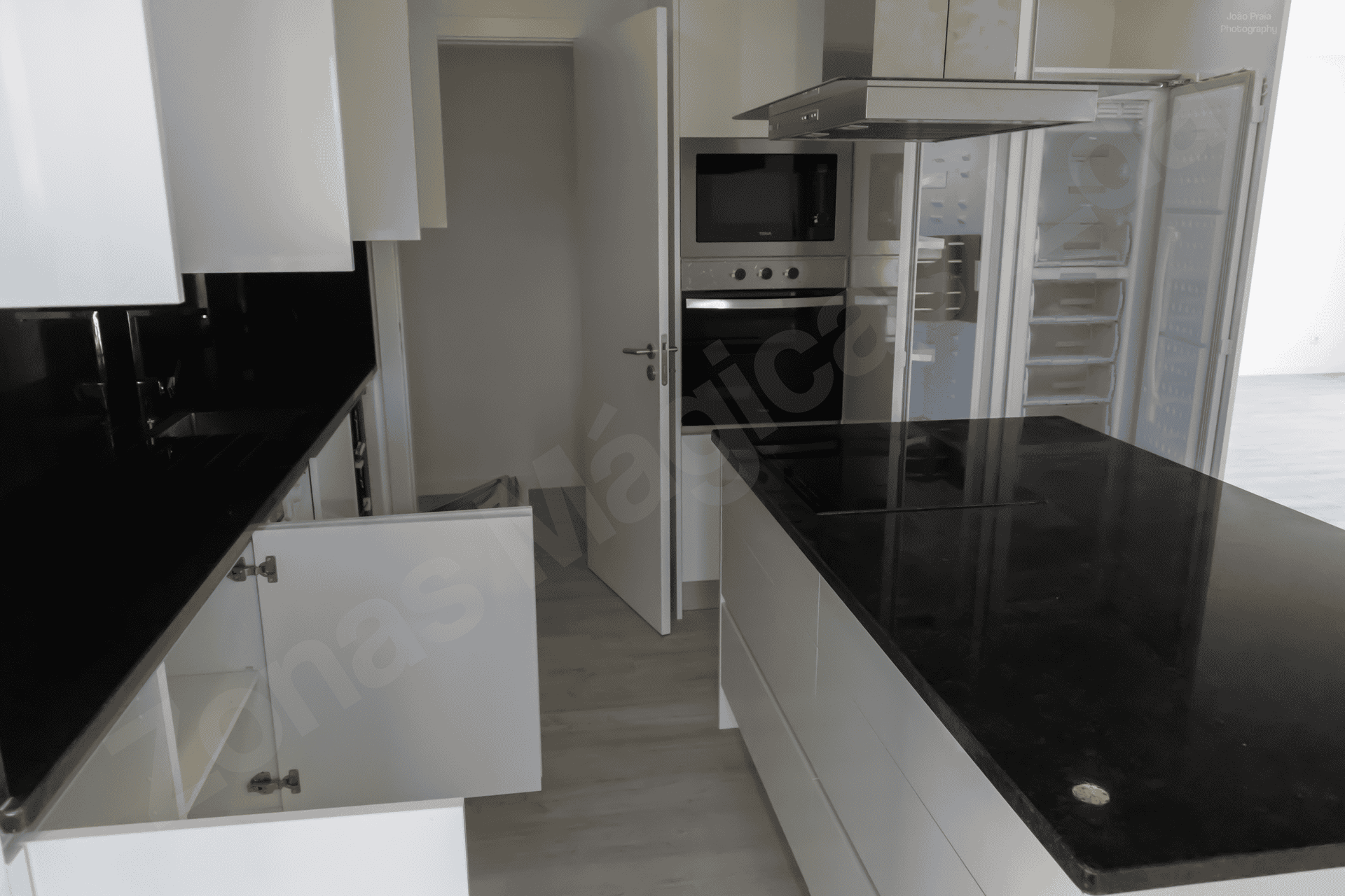 House in , Faro District 10745606