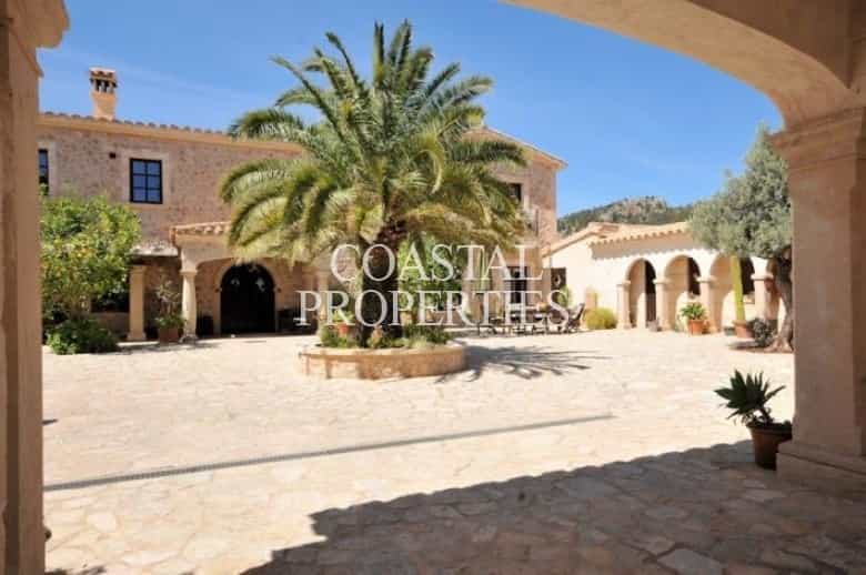 House in Andraitx, Balearic Islands 10746269