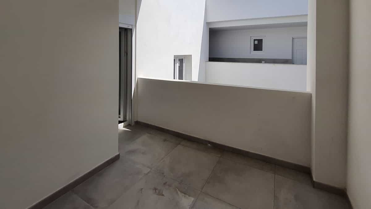 Condominium in Fuengirola, Andalusia 10746329