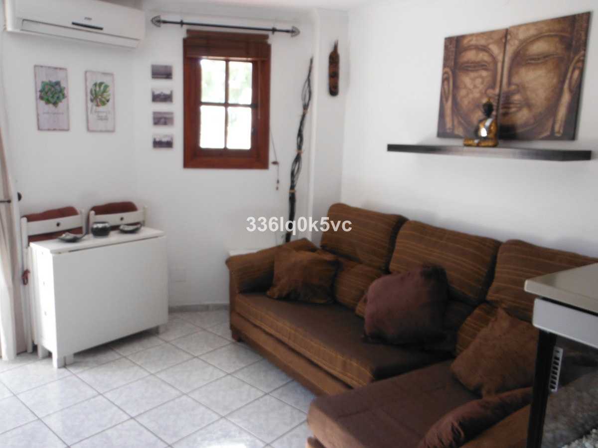 Condominium in Benahavis, Andalusië 10746544