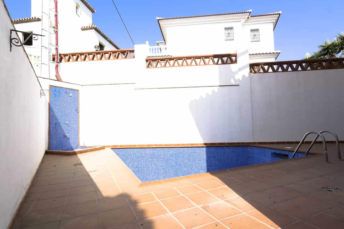 Talo sisään Castillo Bajo, Andalusia 10746545