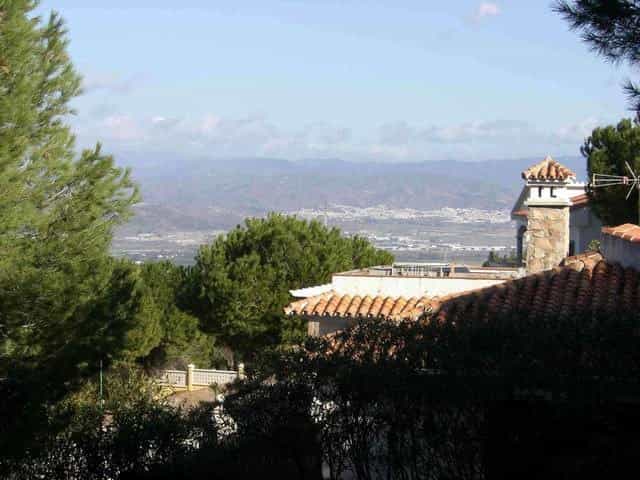Wylądować w Alhaurina de la Torre, Andaluzja 10746718