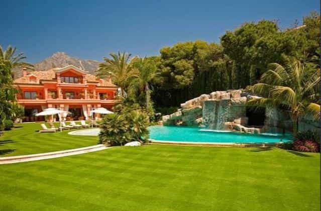 σπίτι σε Marbella, Andalucía 10746943