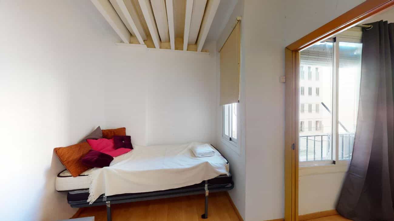 公寓 在 Sant Just Desvern, Catalunya 10746944