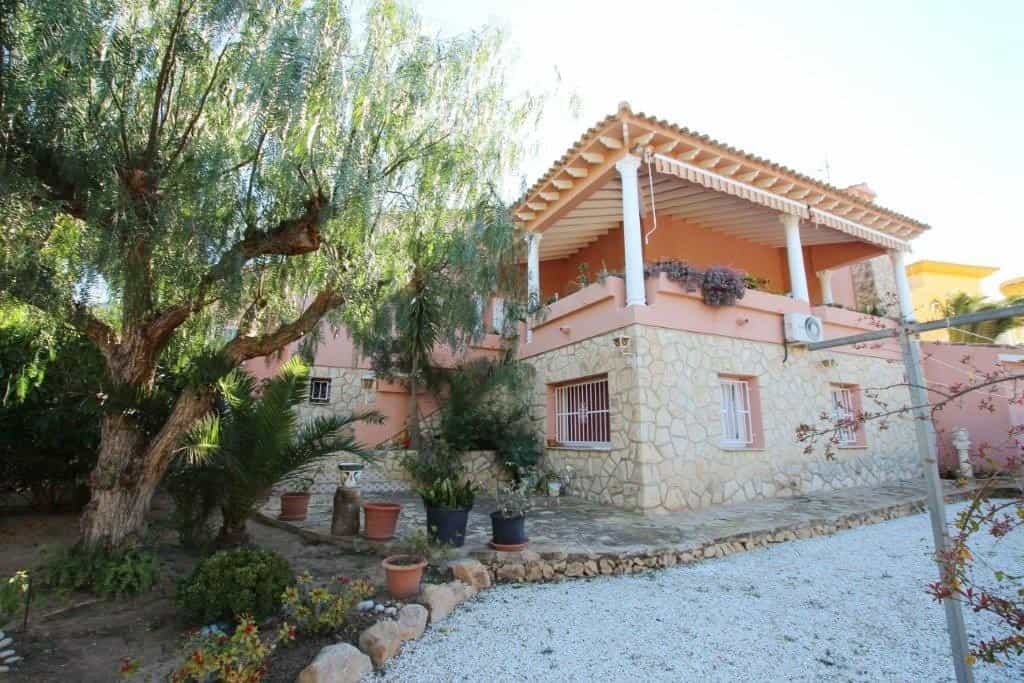 rumah dalam Chinchilla de Monte Aragon, Castille-La Mancha 10748833