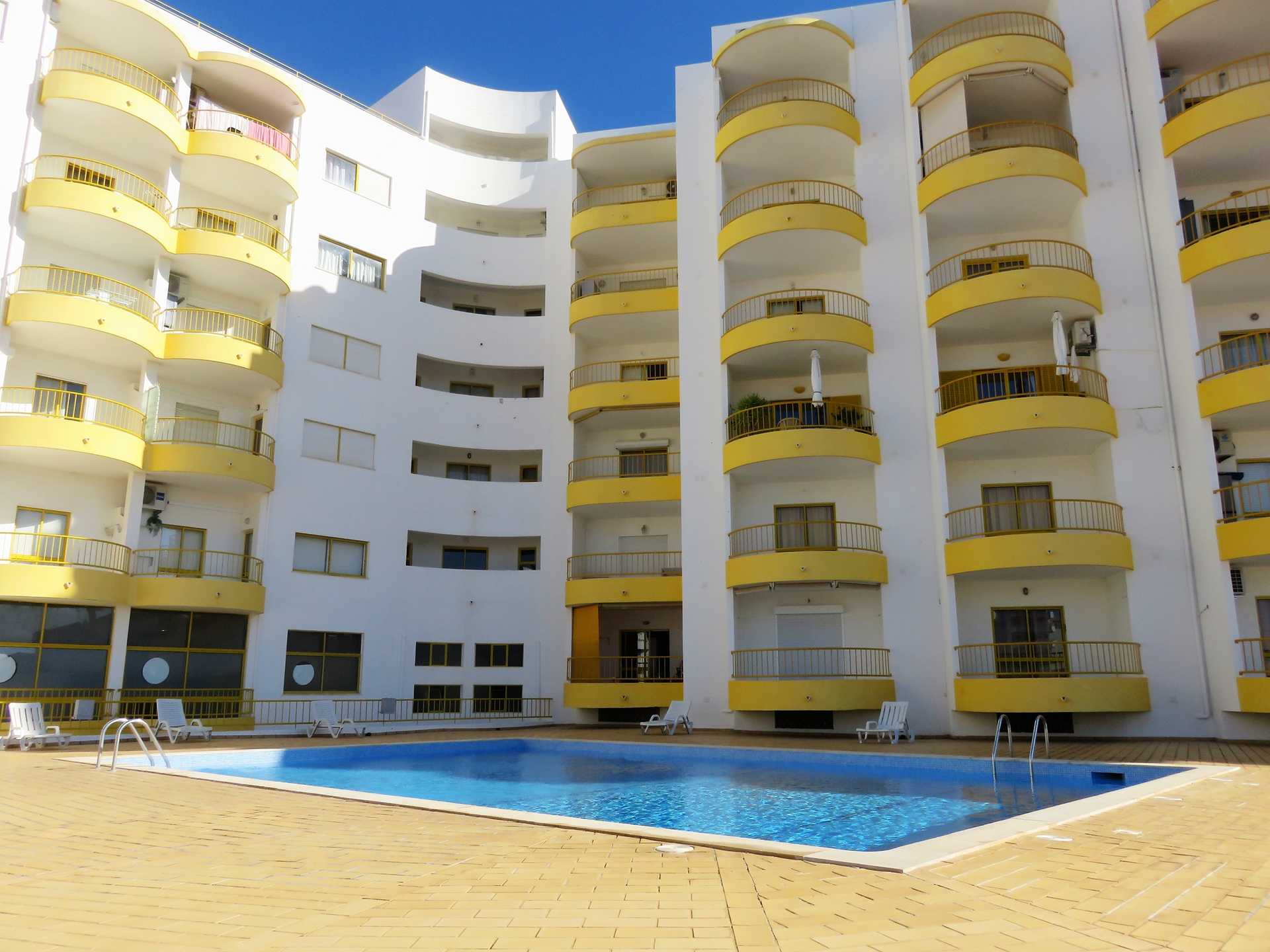 Condominium in Rocha, Faro 10749484