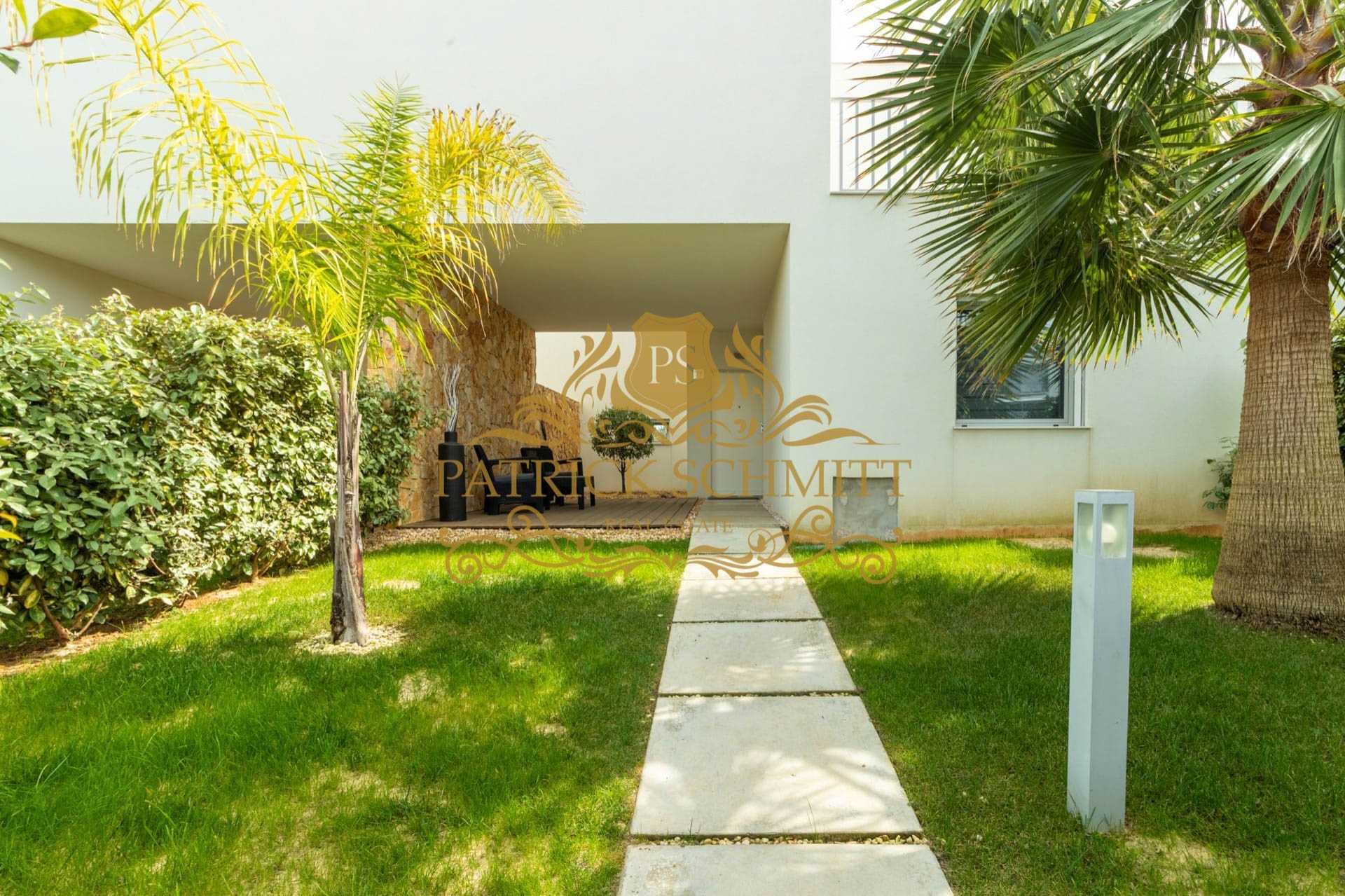 House in Oura, Faro 10750070