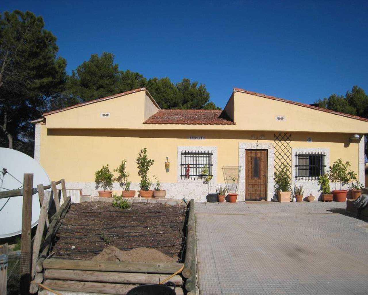 House in Onil, Valencia 10750202