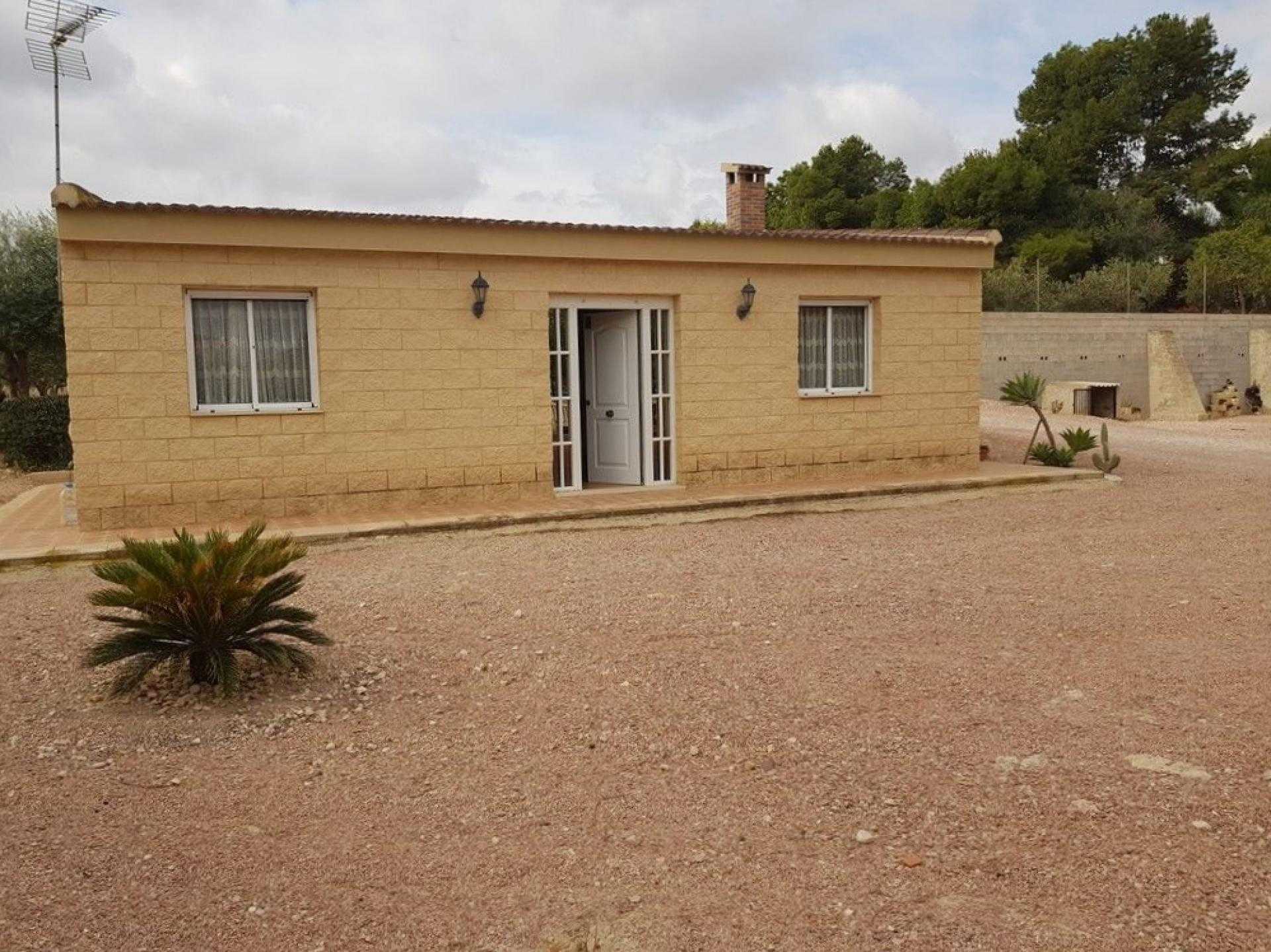 House in Crevillente, Valencia 10750335