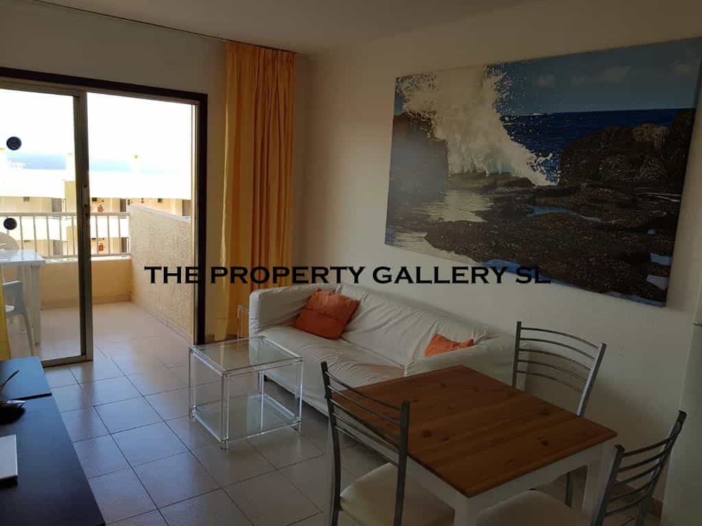 Condominium in Cabo Blanco, Canary Islands 10750338
