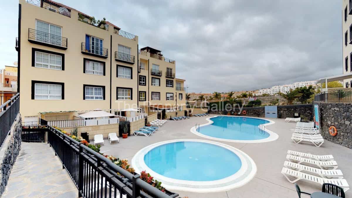 Condominium dans Adeje, Canarias 10750387