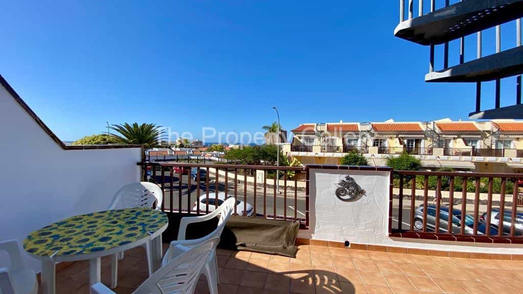 Condominium in , Canary Islands 10750698