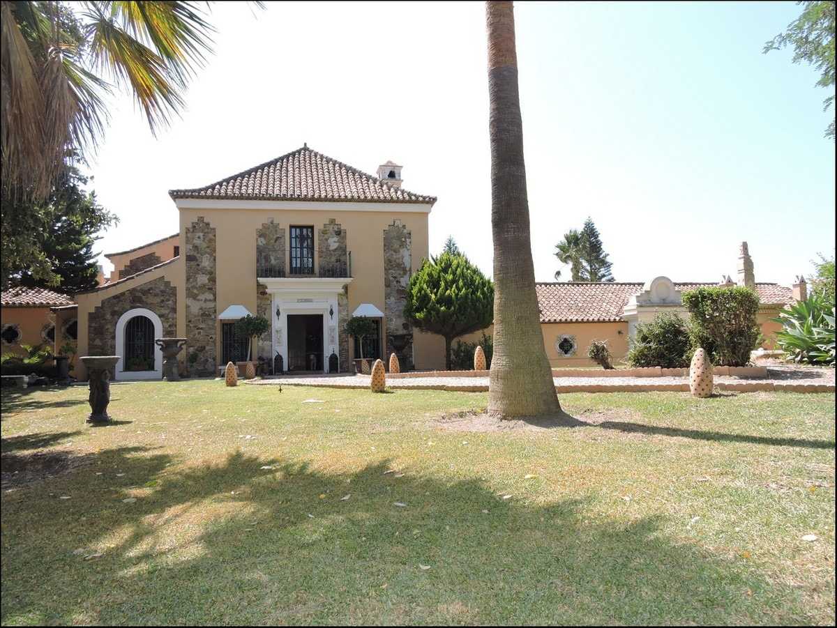 жилой дом в Manilva, Andalucía 10751236