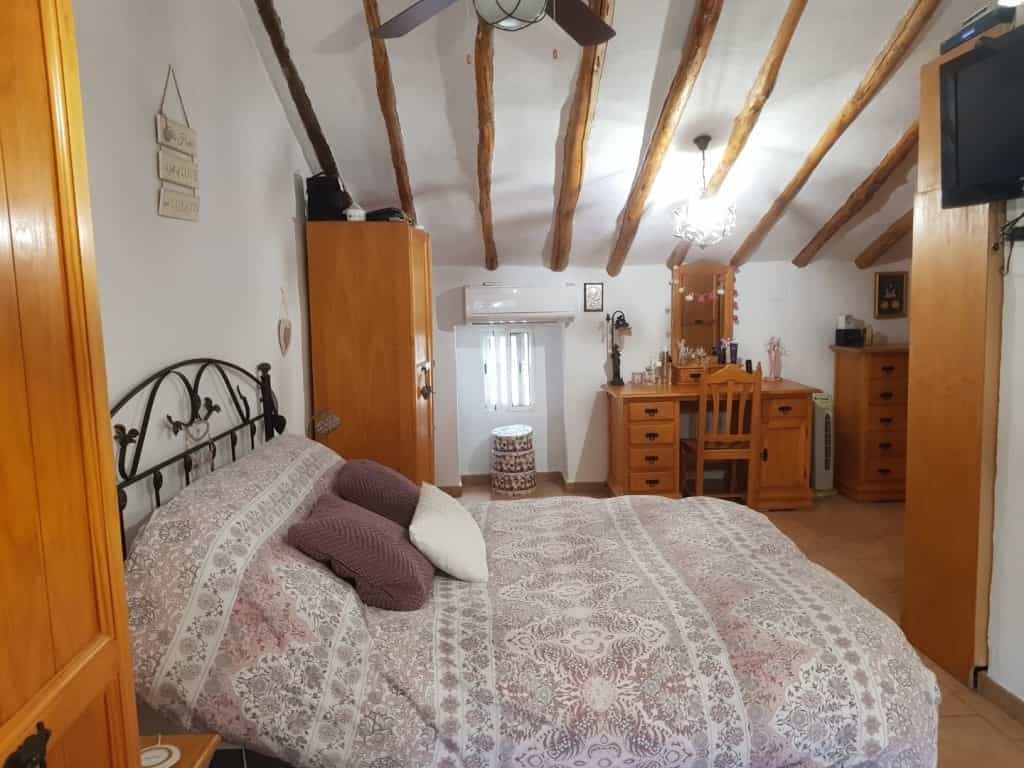 House in Martos, Andalucía 10751240
