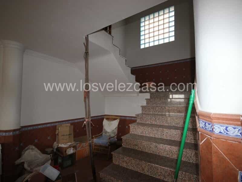 房子 在 Vélez-Blanco, Andalucía 10751486