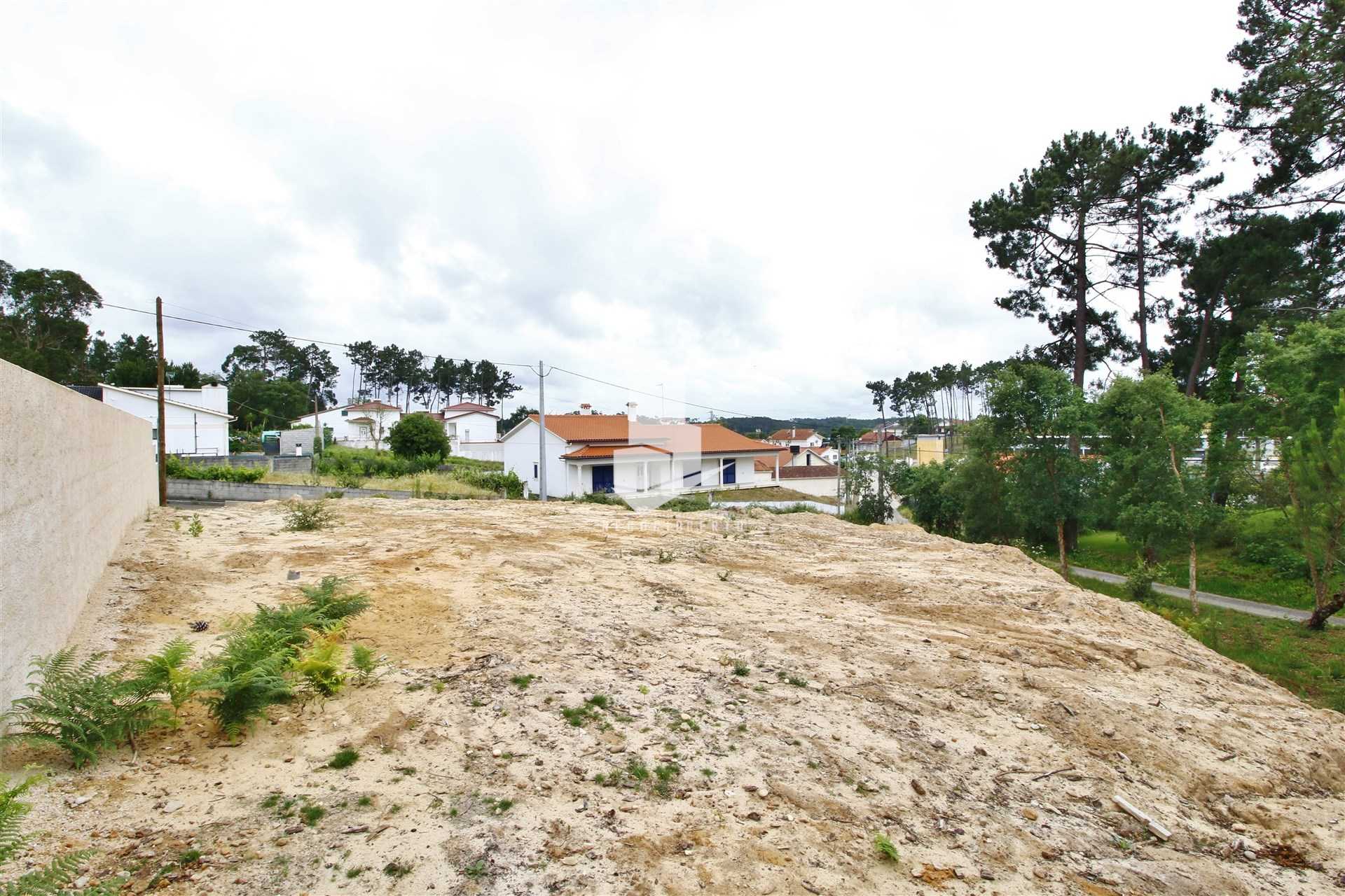 土地 在 Souto da Carpalhosa, Leiria 10751835