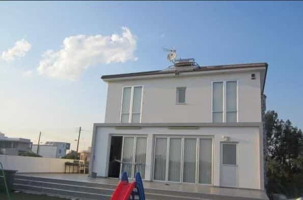 жилой дом в Mormenekşe, Larnaka 10752097