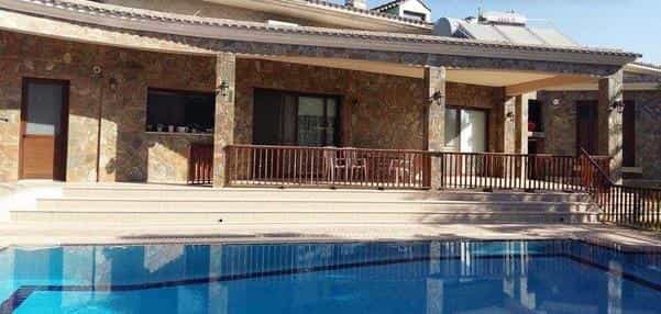 House in Nicosia, Lefkosia 10752210