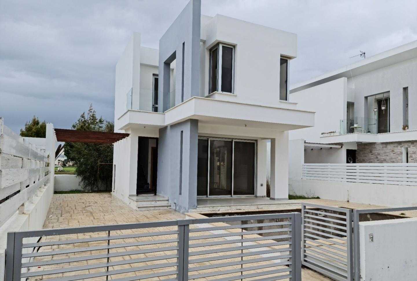 House in Perivolia, Larnaka 10752232