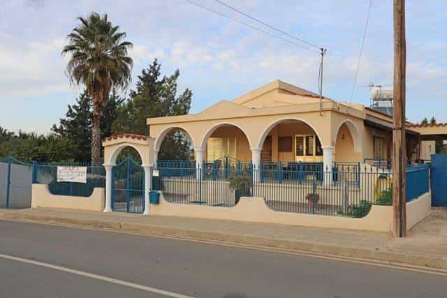 بيت في Dasaki Achnas, Akrotiri and Dhekelia 10752821
