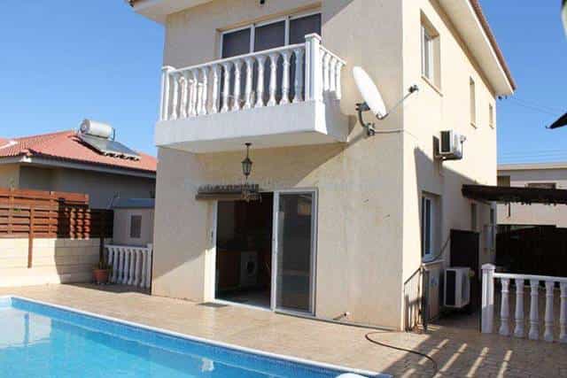 Haus im Xylofagou, Larnaka 10753312