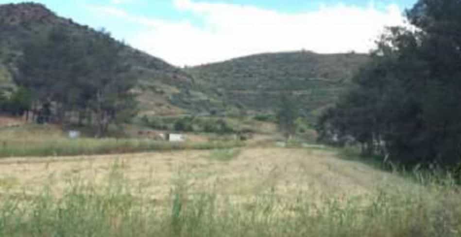 Tanah dalam Pera Chorio, Lefkosia 10753456