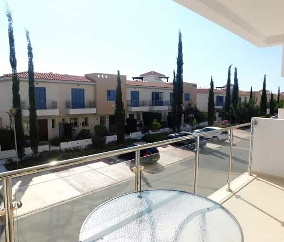 Condominium in Paphos, Pafos 10753483
